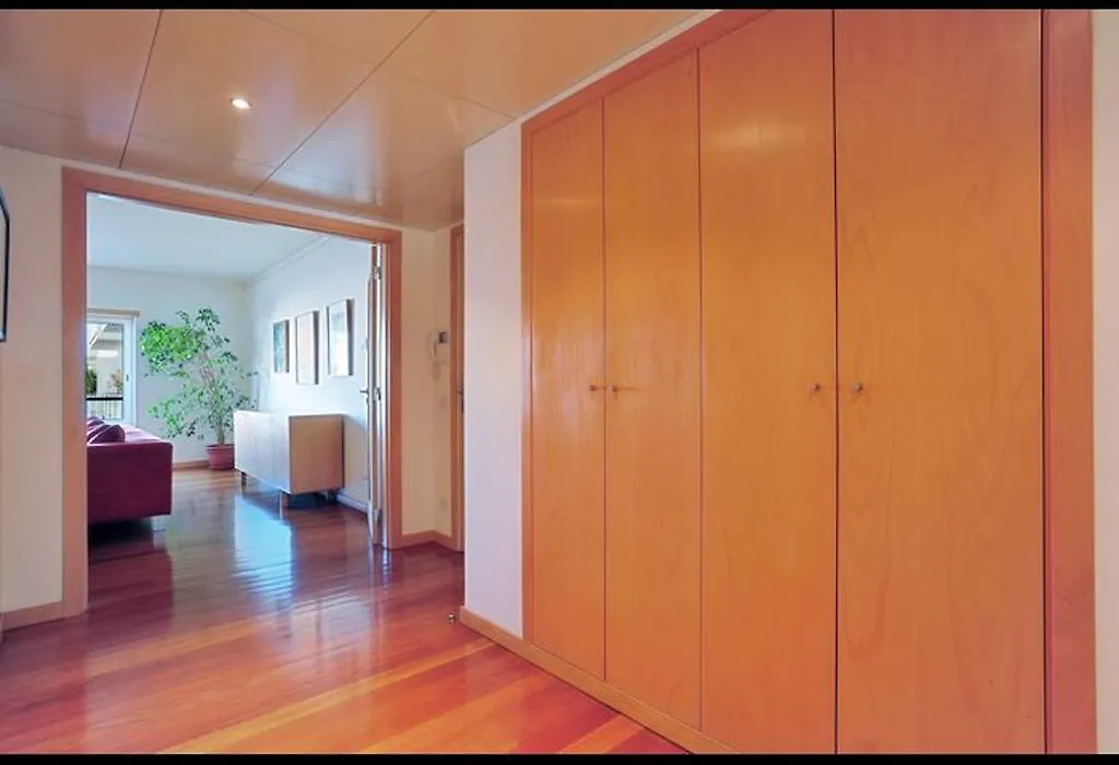 Comfortable & Contemporary - Expo-1